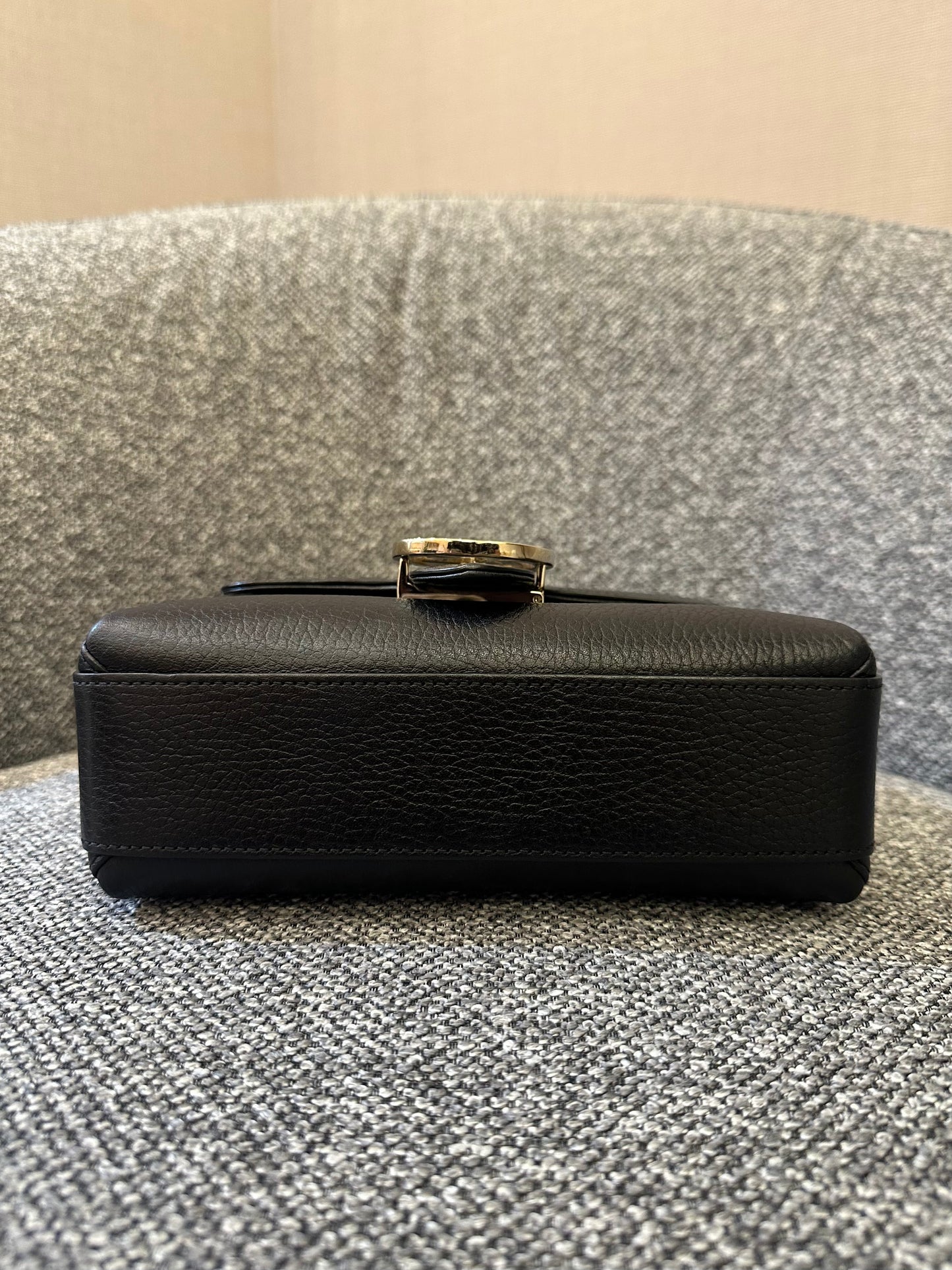Gucci Interlocking G Shoulder Bag in Black Leather