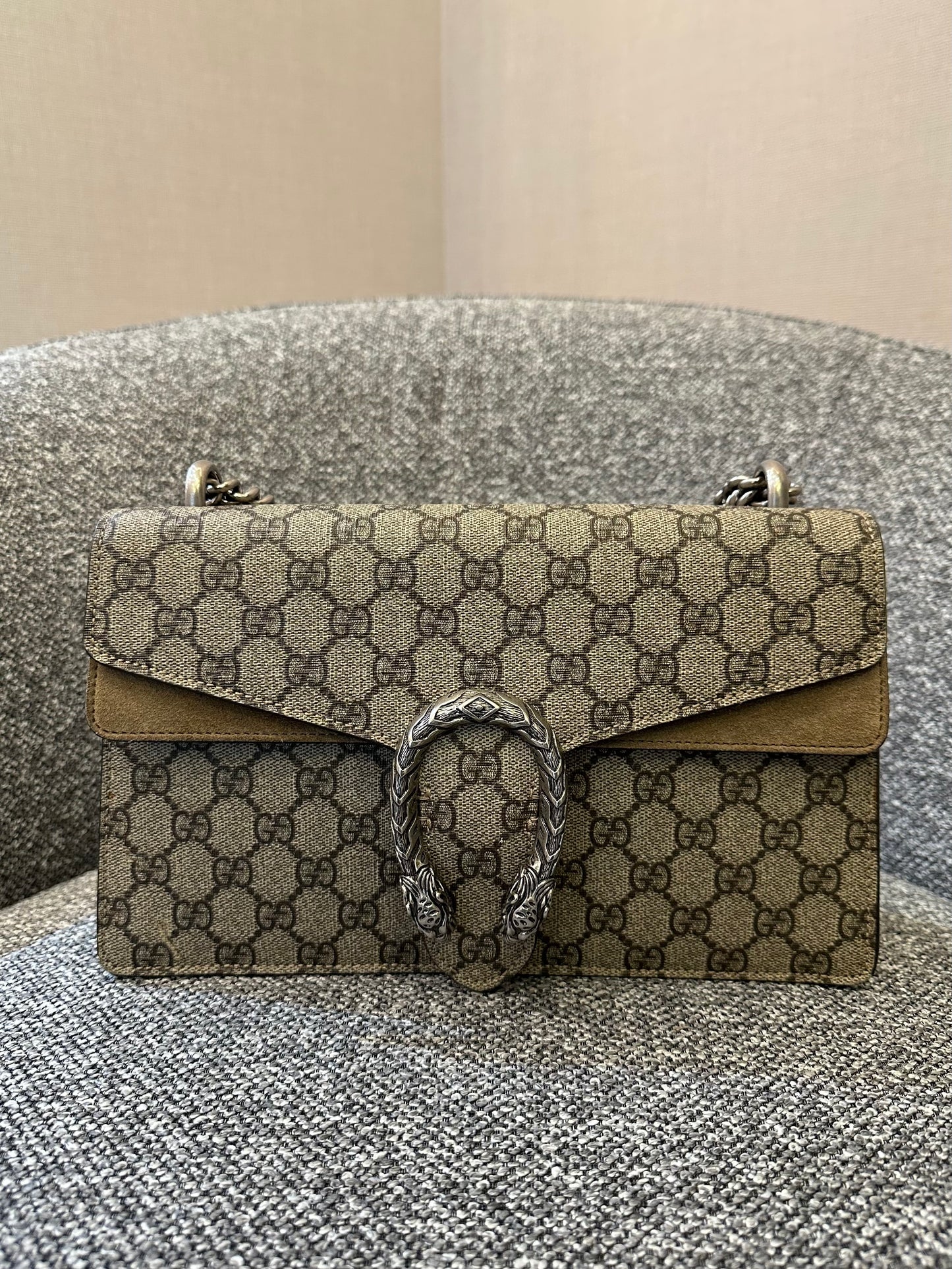 Gucci Dionysus GG Supreme Medium Shoulder Bag in Beige Canvas