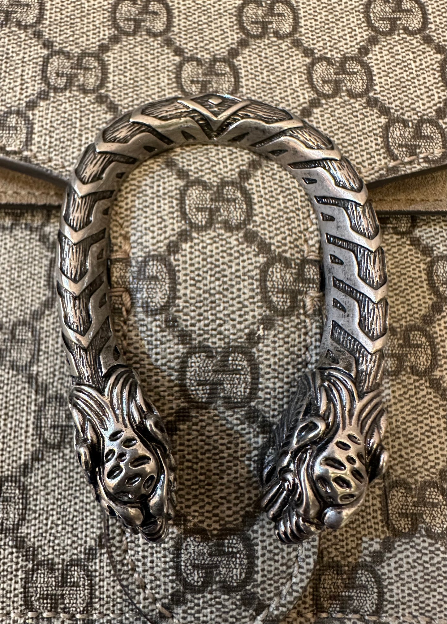 Gucci Dionysus GG Supreme Medium Shoulder Bag in Beige Canvas