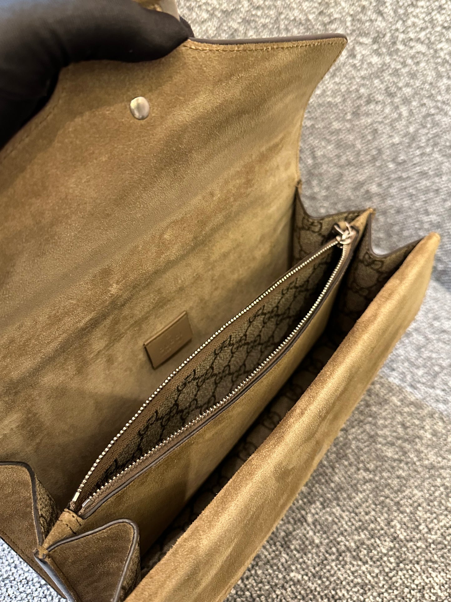 Gucci Dionysus GG Supreme Medium Shoulder Bag in Beige Canvas