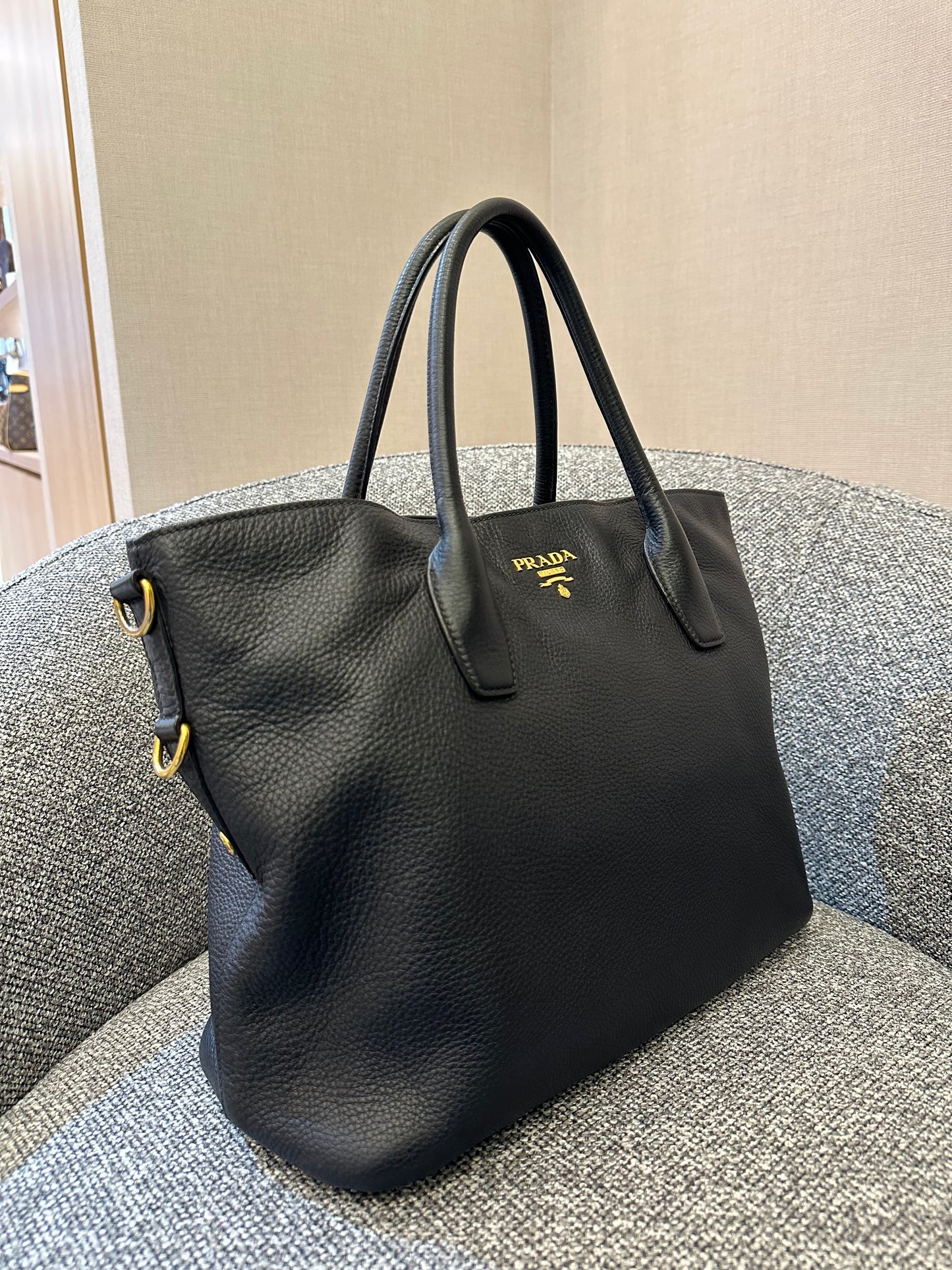Prada Vitello Daino Tote Bag in Black Leather