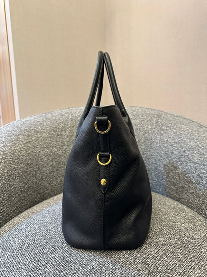 Prada Vitello Daino Tote Bag in Black Leather