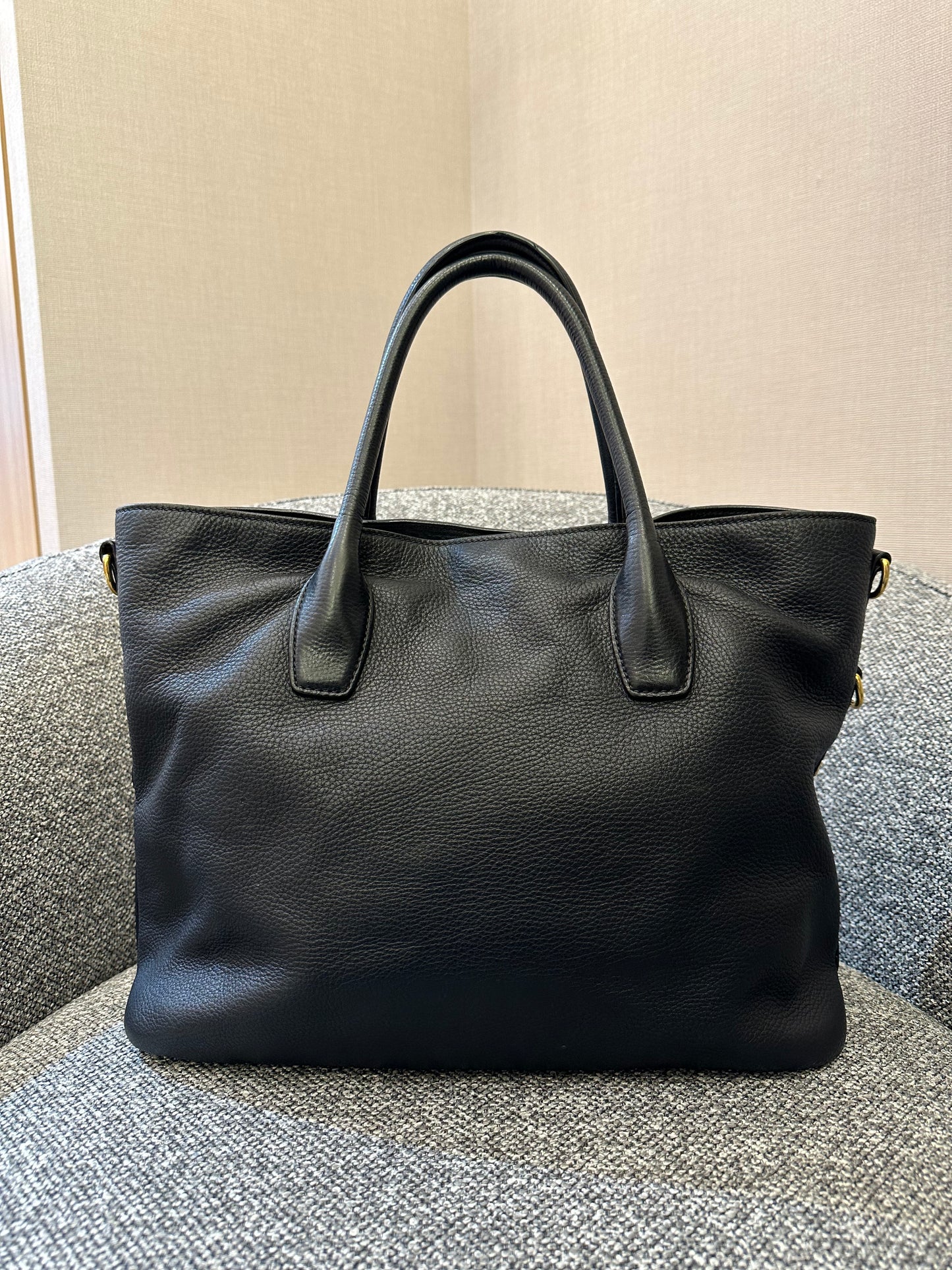 Prada Vitello Daino Tote Bag in Black Leather