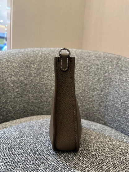 Hermes Evelyne TPM 16 Crossbody Bag Etoupe Leather