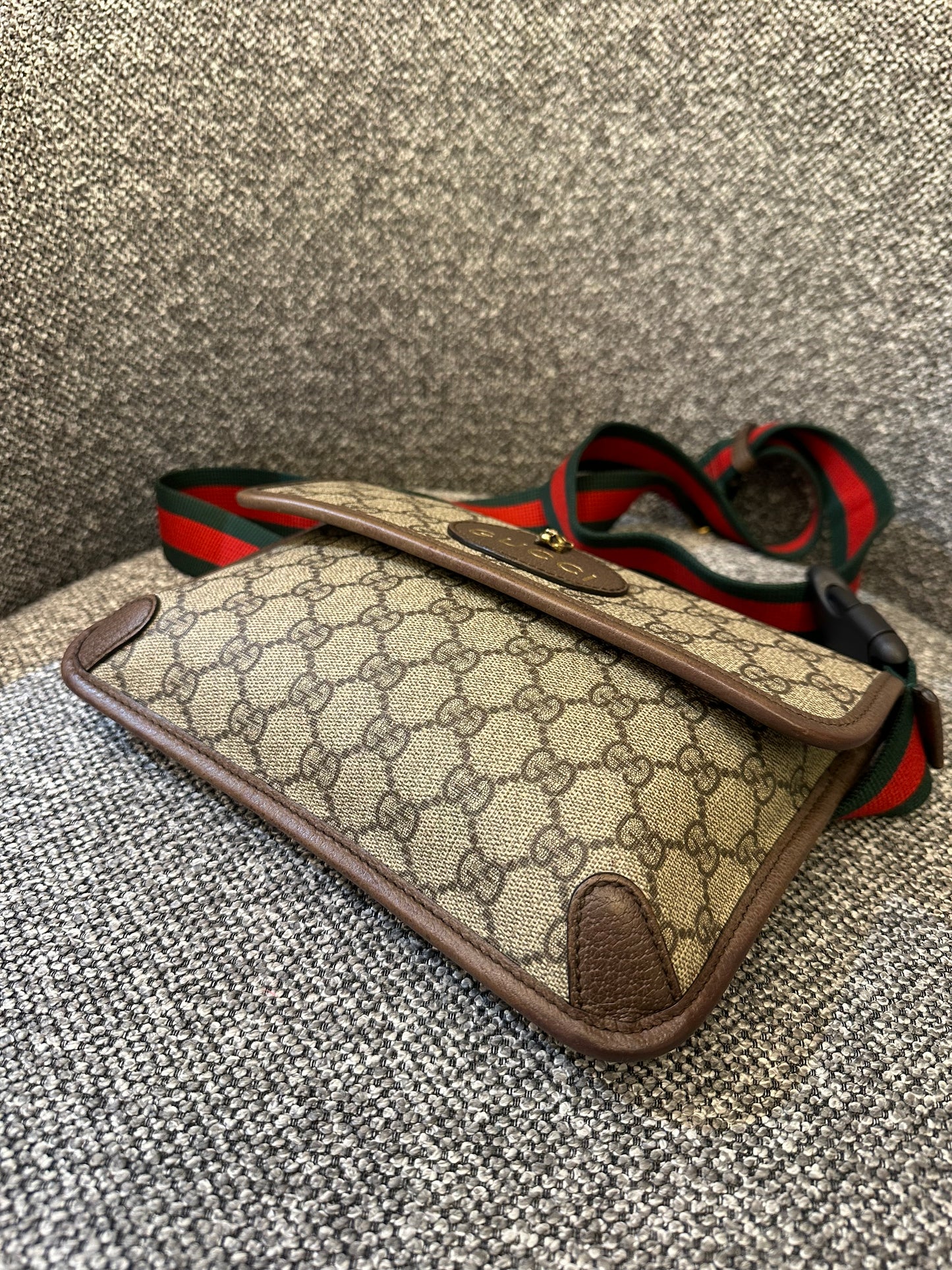 Gucci Neo Vintage GG Supreme Belt Bag