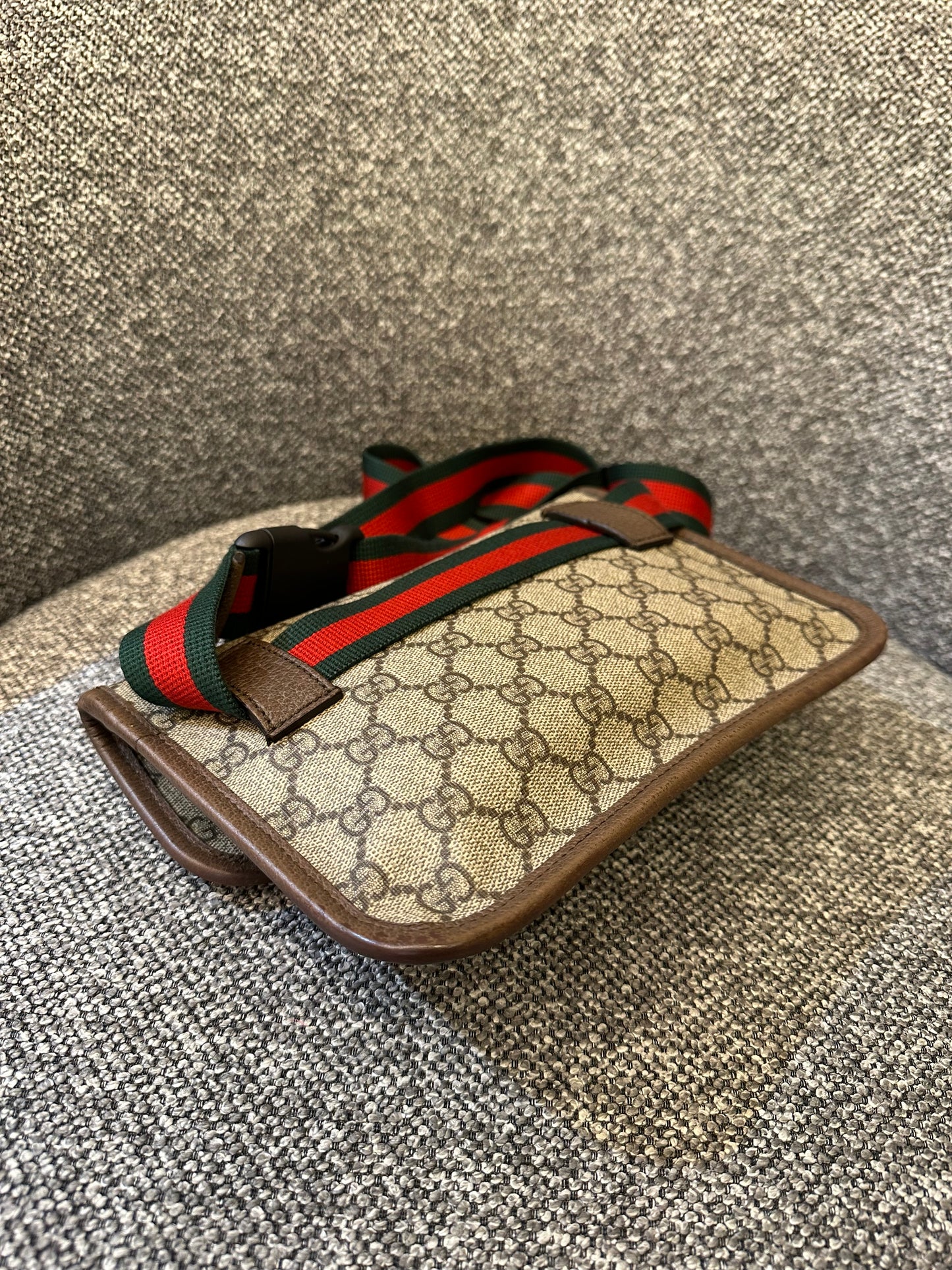 Gucci Neo Vintage GG Supreme Belt Bag