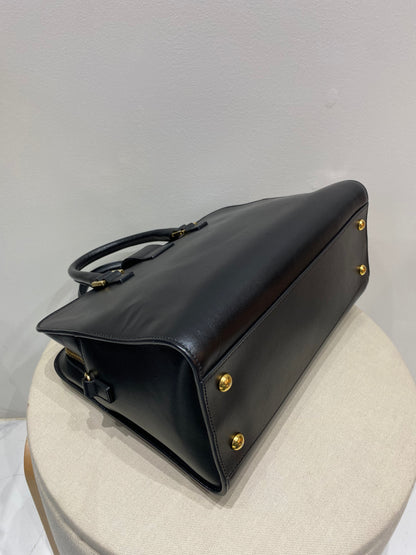 Yves Saint Laurent Baby Cabas in Black Leather