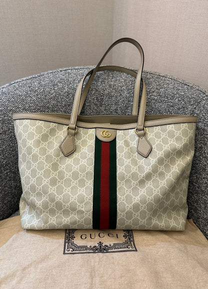 Gucci Ophidia GG Tote Bag in Beige and White Supreme Canvas