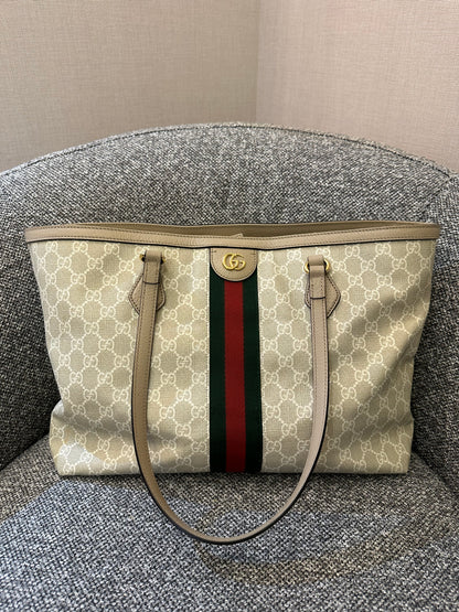 Gucci Ophidia GG Tote Bag in Beige and White Supreme Canvas