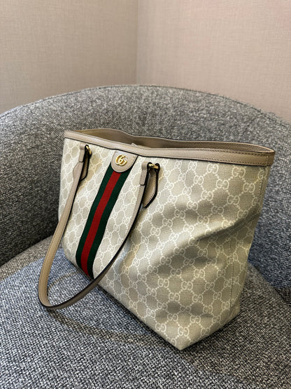 Gucci Ophidia GG Tote Bag in Beige and White Supreme Canvas