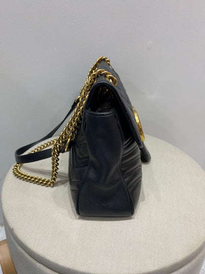 Gucci GG Marmont Flap Medium Matelassé Shoulder Bag in Black