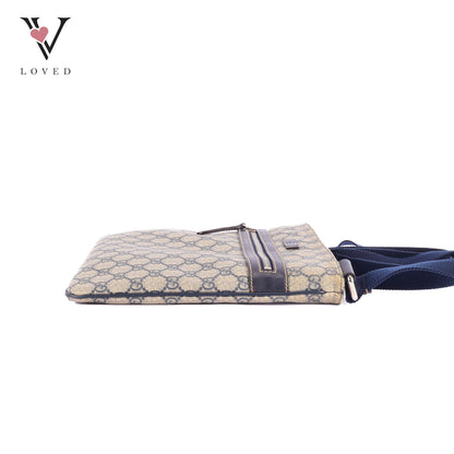 Gucci GG Supreme Canvas Messenger Bag