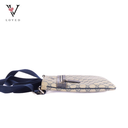 Gucci GG Supreme Canvas Messenger Bag