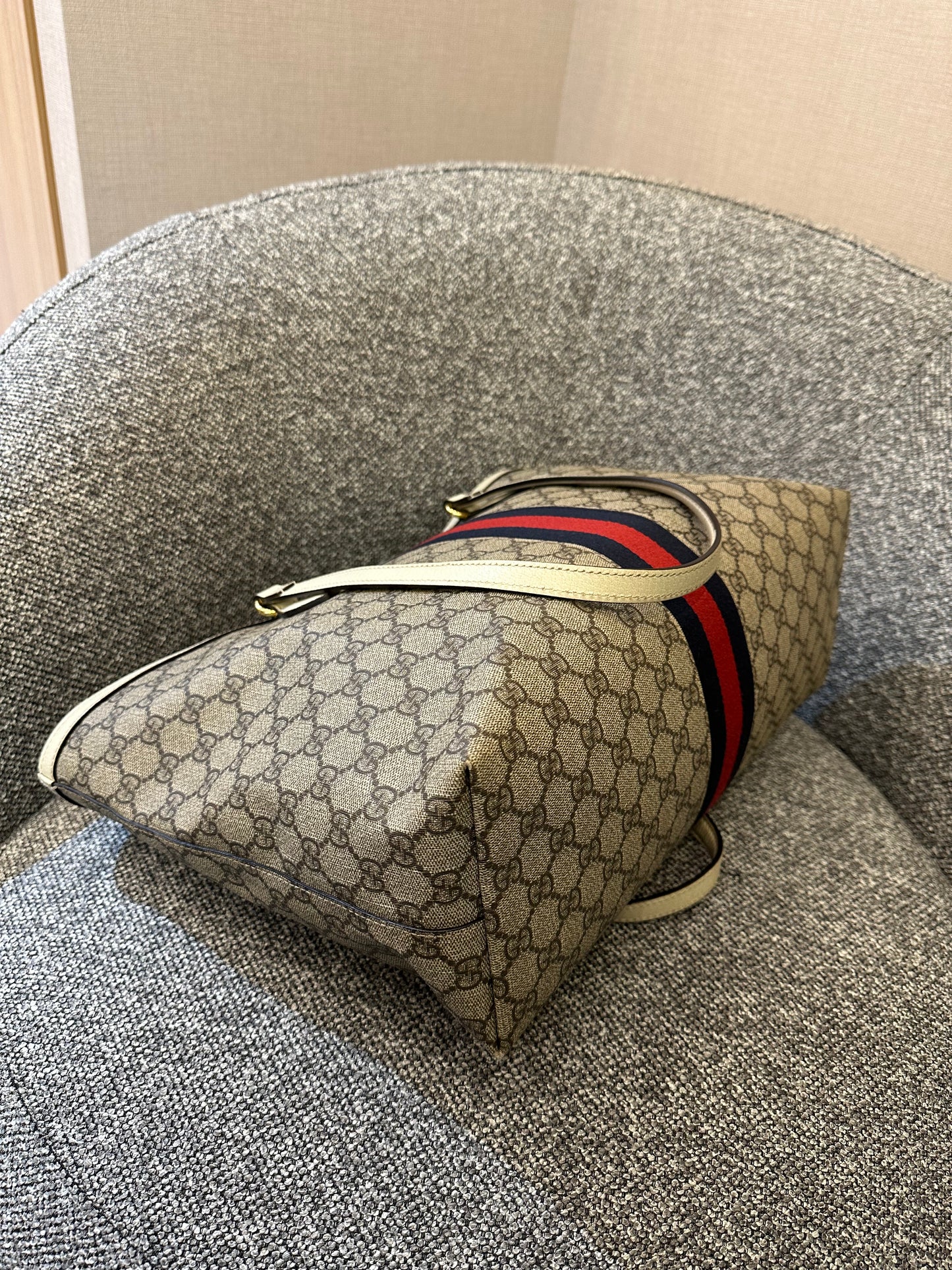 Gucci Ophidia GG Tote Bag in Beige and Ebony GG Supreme Canvas with Ivory Leather Trim
