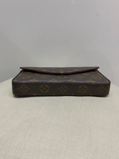 Louis Vuitton Pochette Felicie in Monogram Canvas