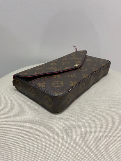 Louis Vuitton Pochette Felicie in Monogram Canvas