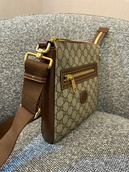 Gucci Interlocking G Messenger Bag in Beige and Ebony