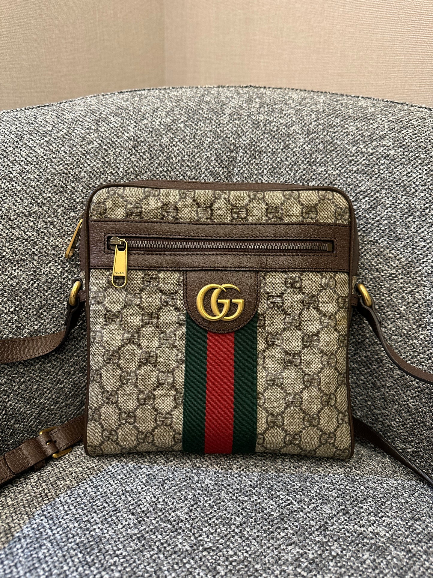 Gucci Ophidia GG Small Messenger Bag in Beige Supreme Canvas with Brown Leather Trim