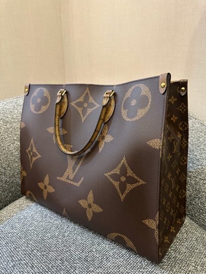Louis Vuitton OnTheGo GM in Reverse Monogram