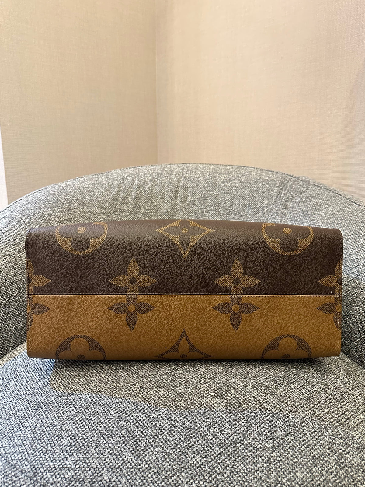 Louis Vuitton OnTheGo GM in Reverse Monogram