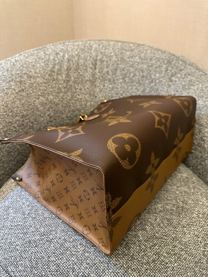 Louis Vuitton OnTheGo GM in Reverse Monogram