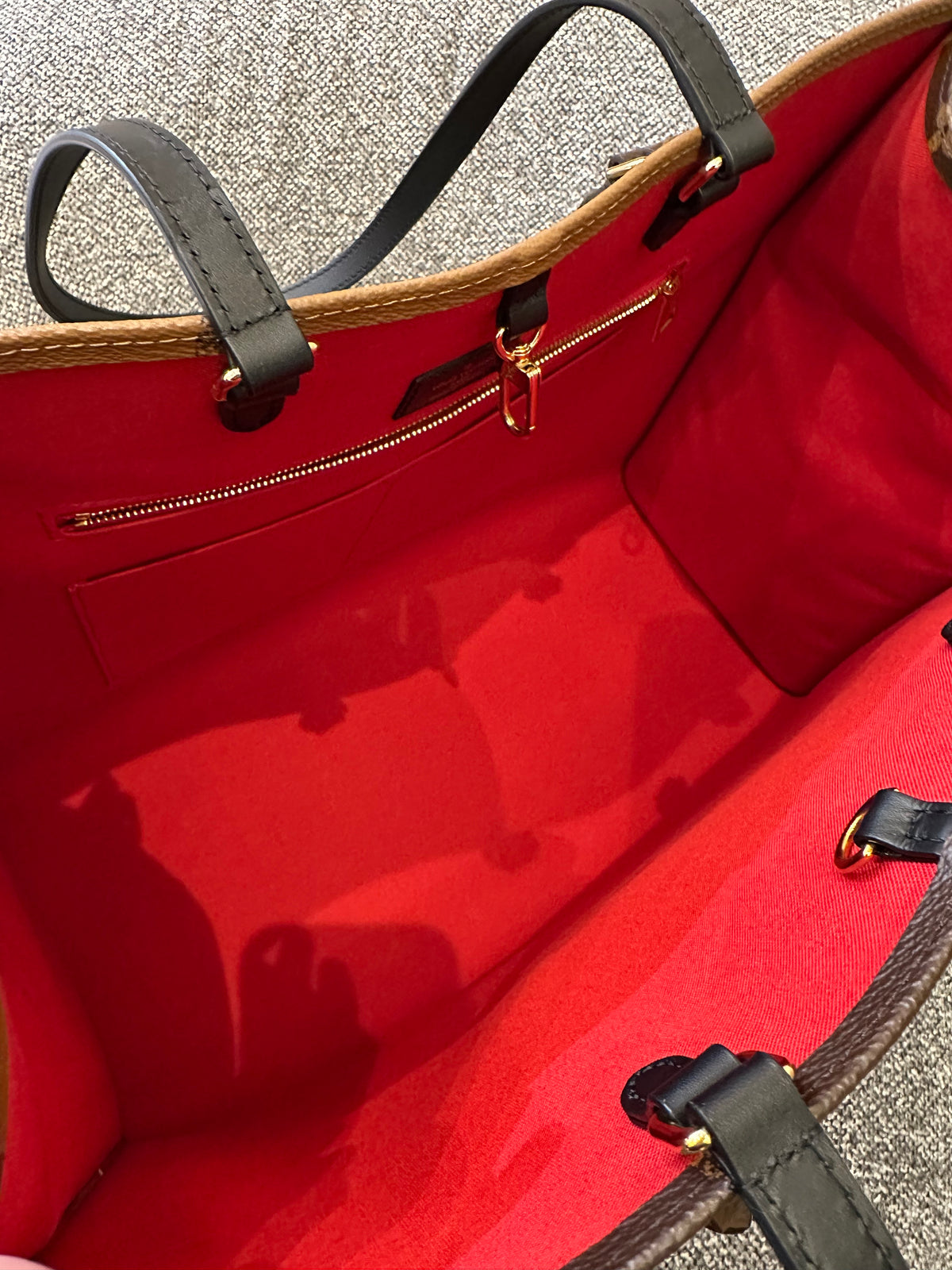 Louis Vuitton OnTheGo GM in Reverse Monogram