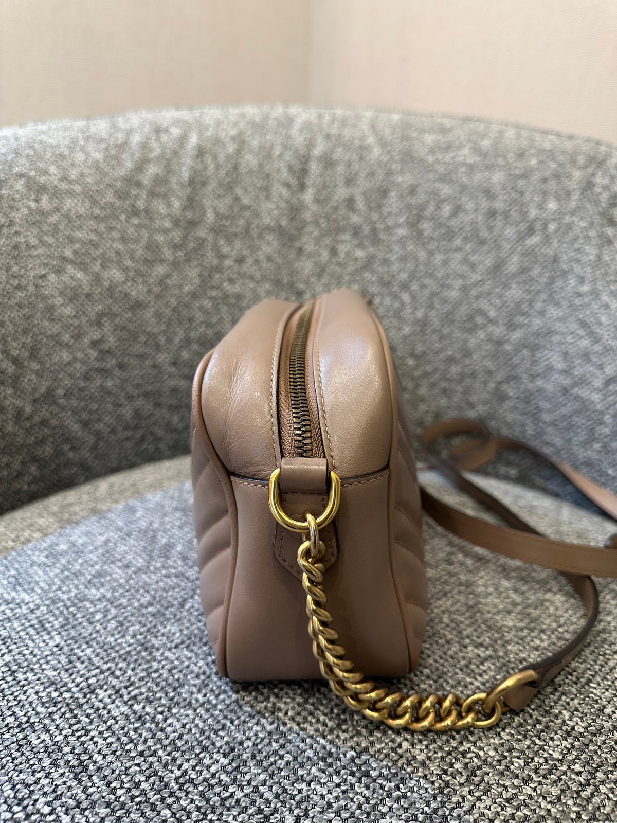 Gucci GG Marmont Small Camera Bag in Dusty Pink Quilted Leather