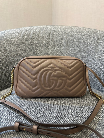 Gucci GG Marmont Small Camera Bag in Dusty Pink Quilted Leather
