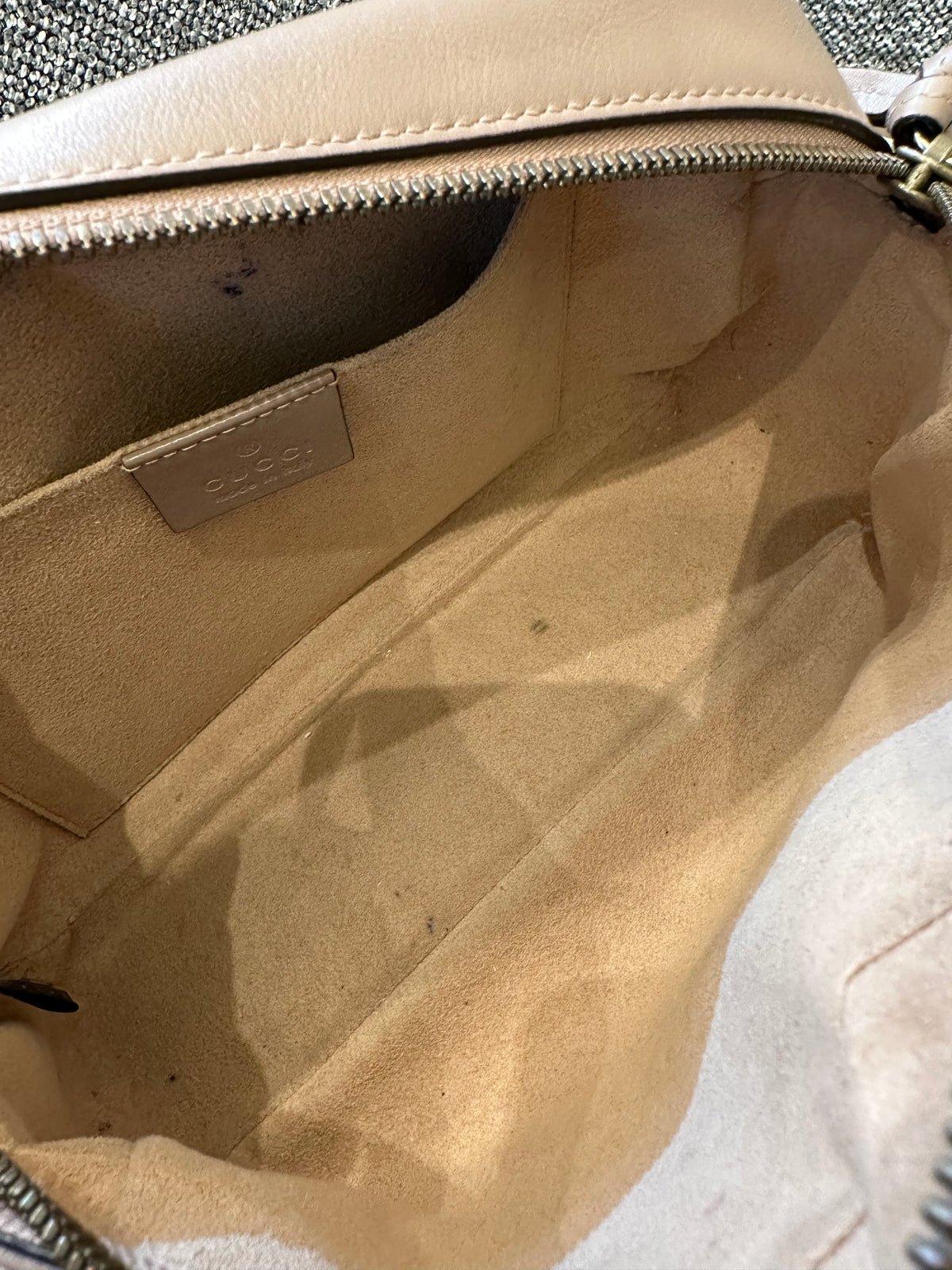 Gucci GG Marmont Small Camera Bag in Dusty Pink Quilted Leather