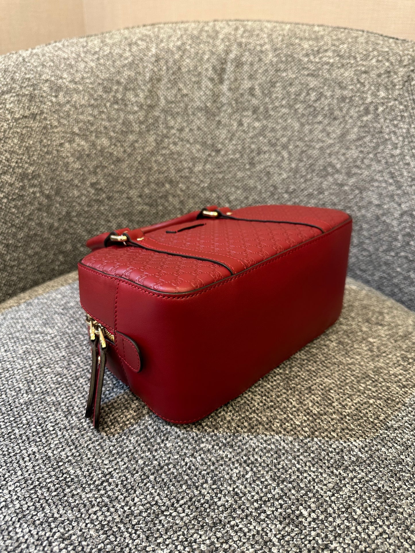Gucci Microguccissima Top Handle in Red