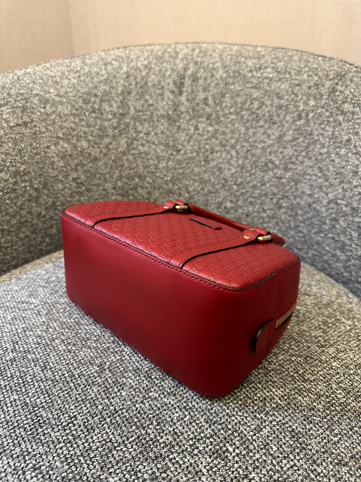 Gucci Microguccissima Top Handle in Red