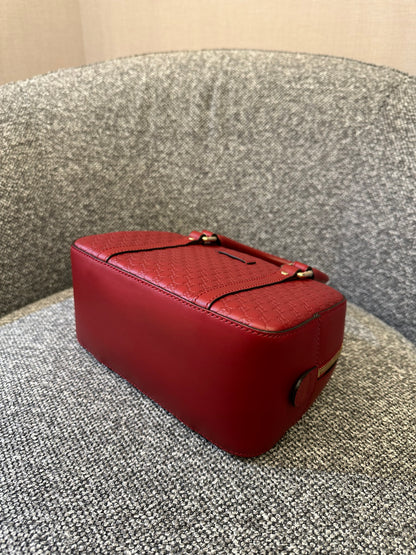 Gucci Microguccissima Top Handle in Red