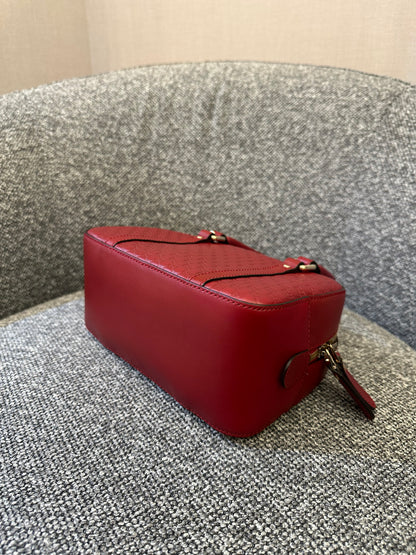 Gucci Microguccissima Top Handle in Red