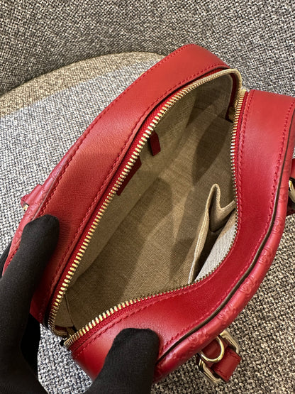 Gucci Microguccissima Top Handle in Red