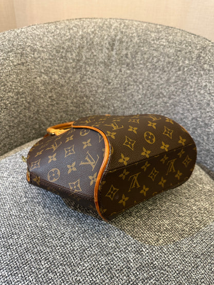 Louis Vuitton Ellipse PM Handbag in Monogram Canvas
