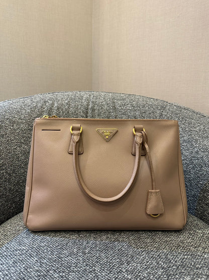 Prada Saffiano Lux Galleria Double Zip Handbag in Light Pink