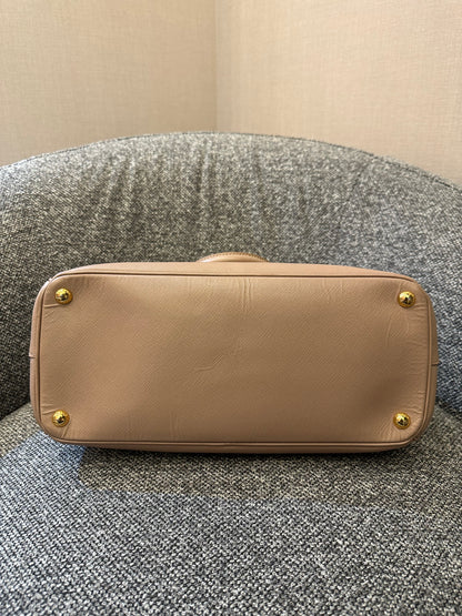 Prada Saffiano Lux Galleria Double Zip Handbag in Light Pink
