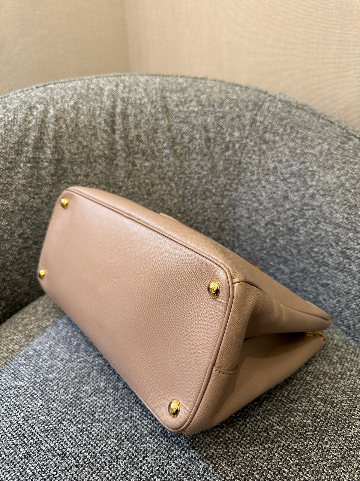 Prada Saffiano Lux Galleria Double Zip Handbag in Light Pink