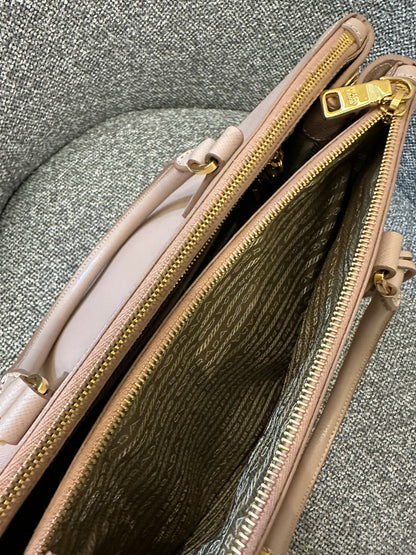 Prada Saffiano Lux Galleria Double Zip Handbag in Light Pink