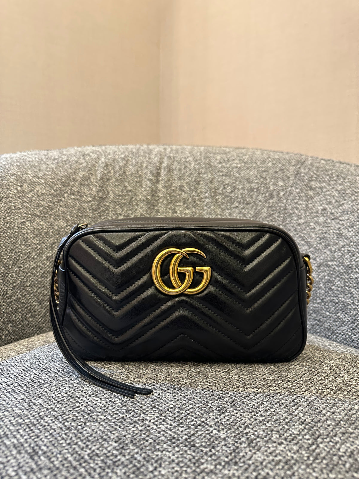 Gucci GG Marmont Small Camera Bag in Black Quilted Leather