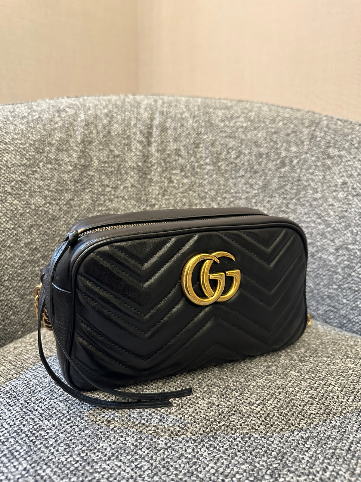 Gucci GG Marmont Small Camera Bag in Black Quilted Leather