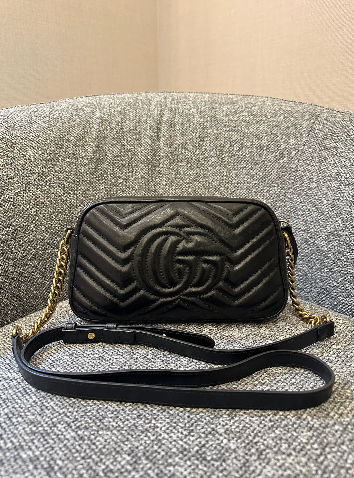 Gucci GG Marmont Small Camera Bag in Black Quilted Leather