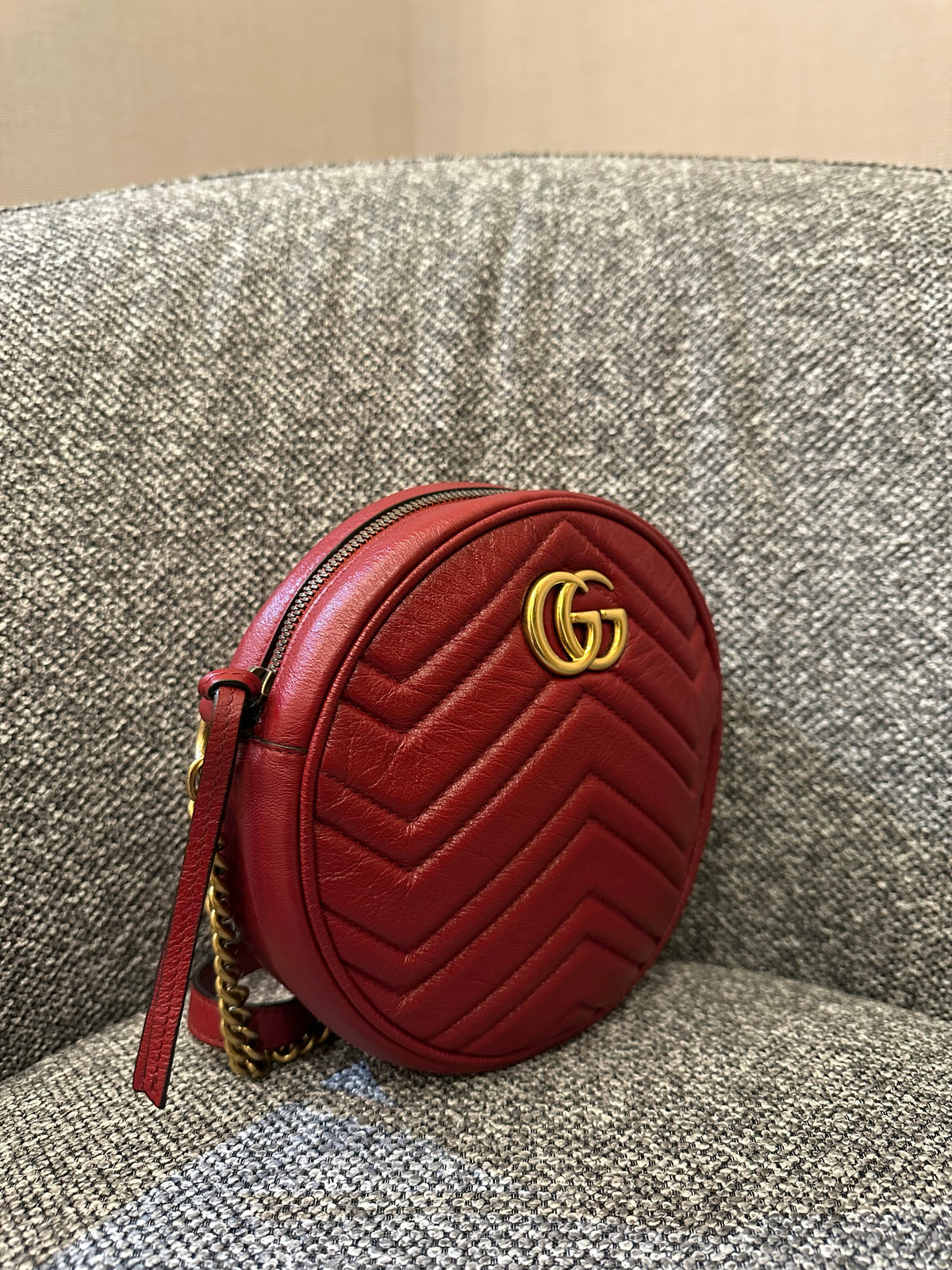 Gucci GG Marmont Round Mini Crossbody Bag in Red Quilted Leather