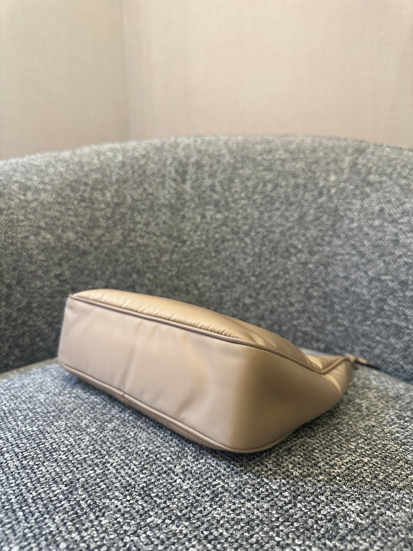 Prada Re-Edition 2005 Mini Hobo Bag in Beige