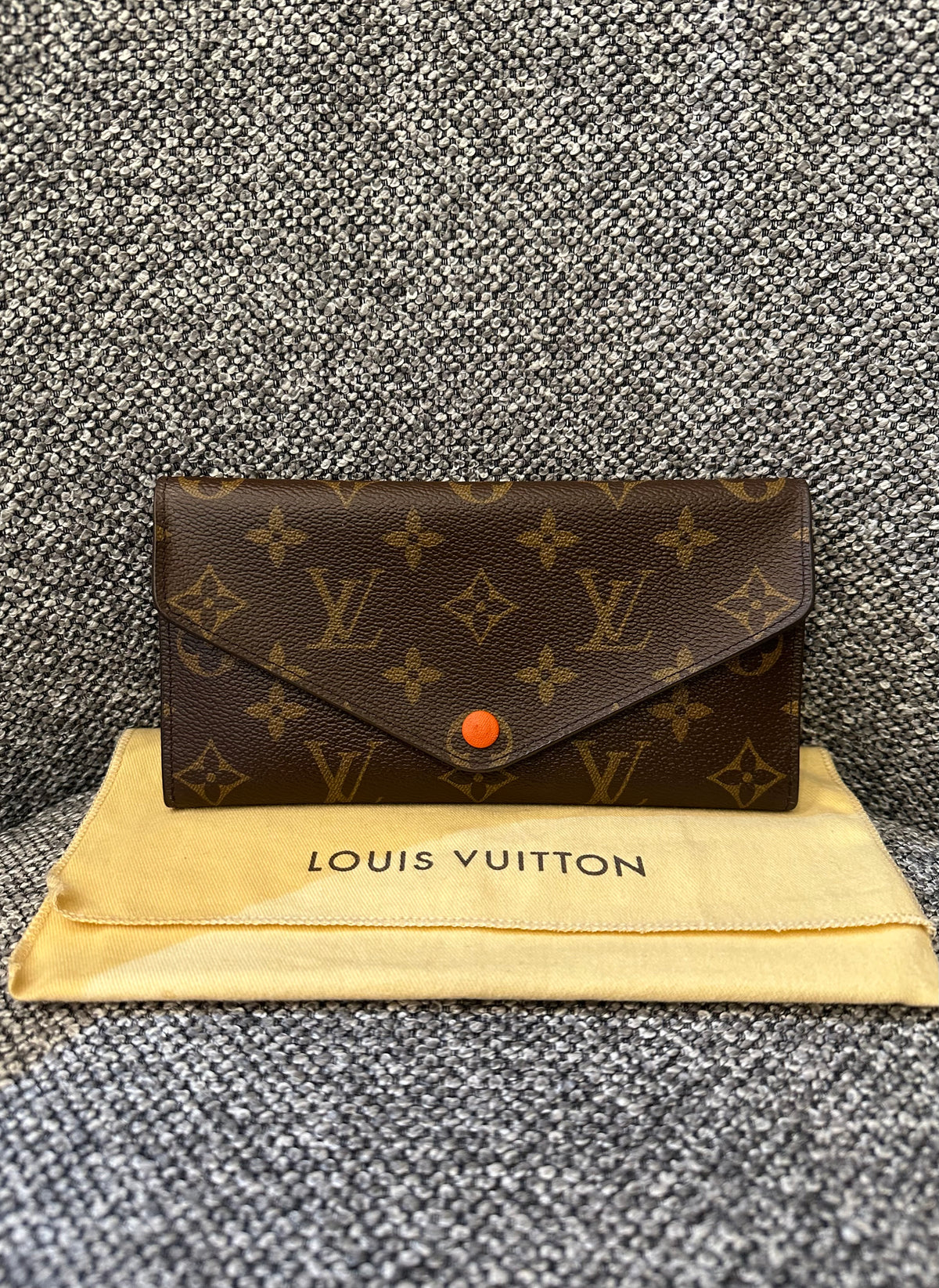 Louis Vuitton Josephine Wallet in Monogram Canvas