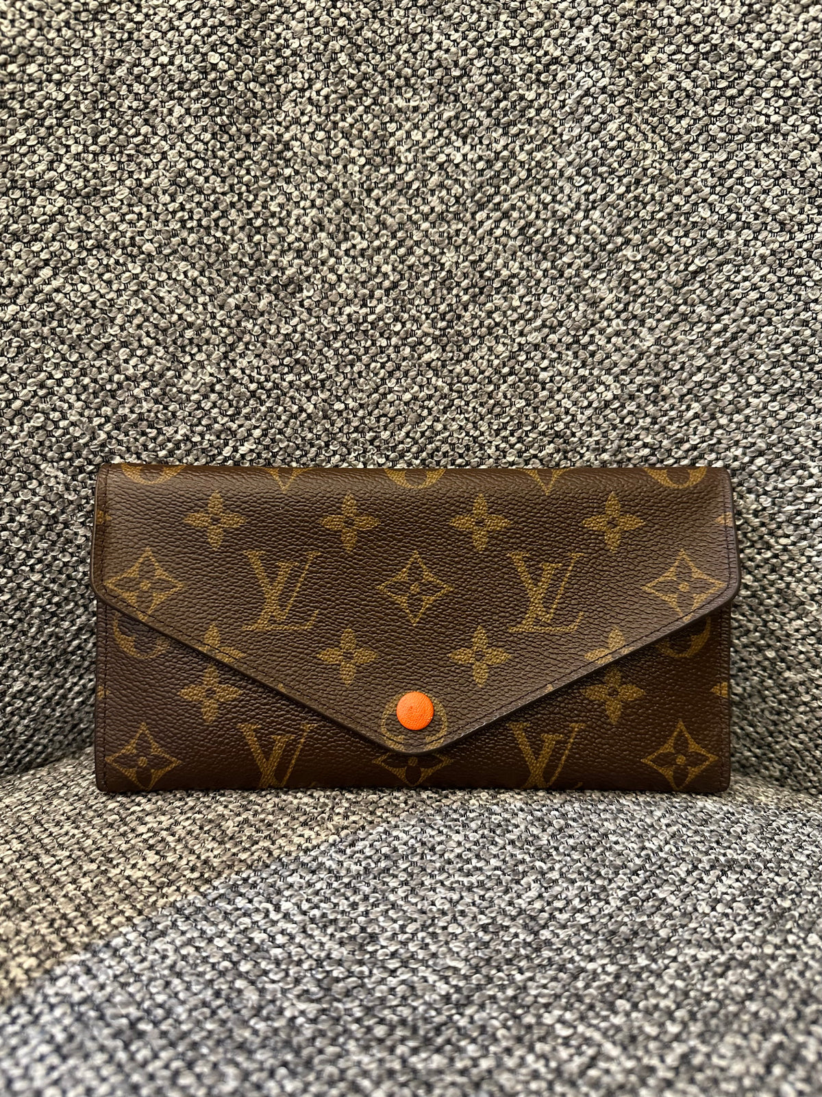 Louis Vuitton Josephine Wallet in Monogram Canvas