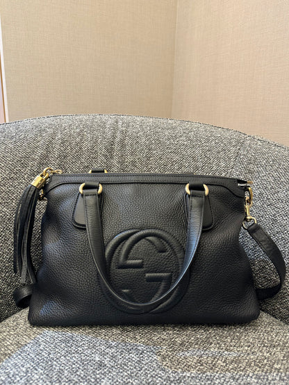 Gucci Soho Top Handle Bag in Black Grained Leather
