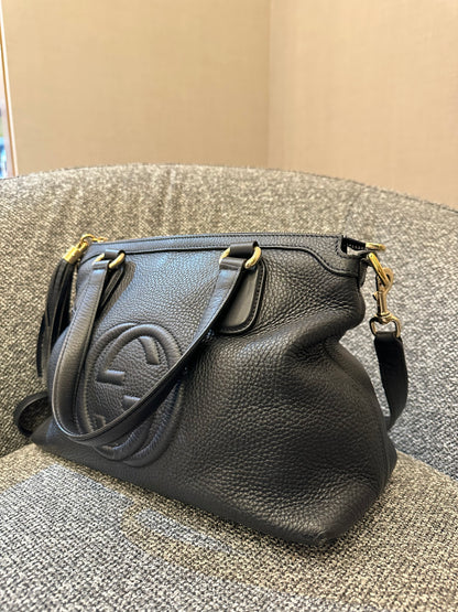 Gucci Soho Top Handle Bag in Black Grained Leather
