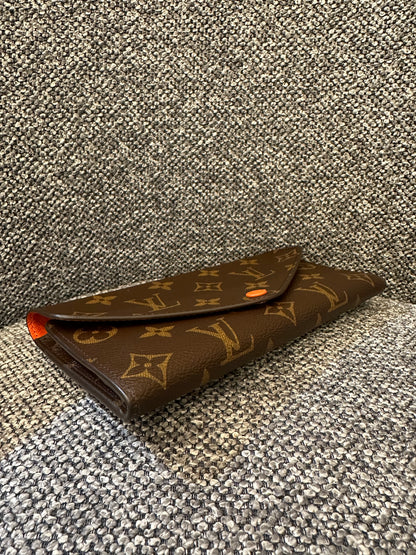 Louis Vuitton Josephine Wallet in Monogram Canvas