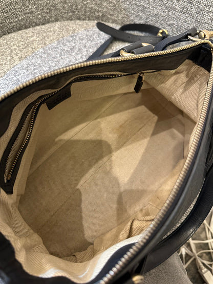 Gucci Soho Top Handle Bag in Black Grained Leather